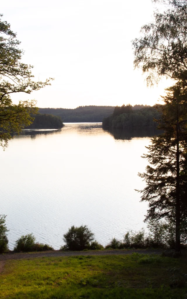 Paysage Coucher Du Soleil Lac De Saint Pardoux