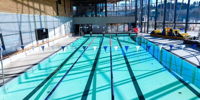 Piscine Lac De Saint Pardoux