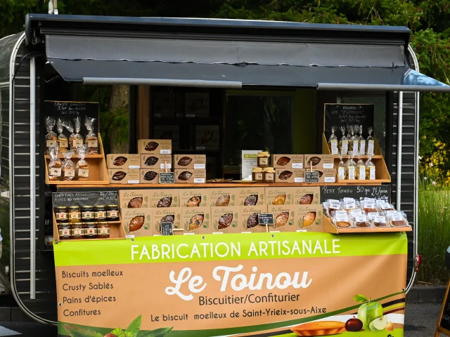 Marche Des Producteurs Lac De Saint Pardoux 7