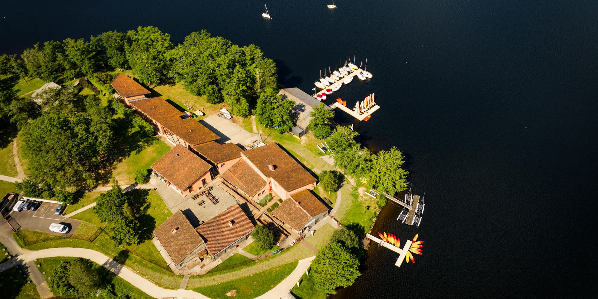 Vue Aerienne Centre Dhebergement De Chabannes Lac De Saint Pardoux