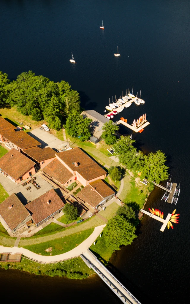 Vue Aerienne Centre Dhebergement De Chabannes Lac De Saint Pardoux