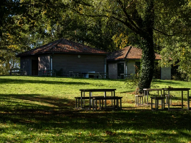 Camping Jeunes Site De Chabannes Lac De Saint Pardoux