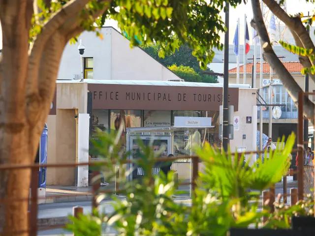 La Ciotat Tourist Office 2