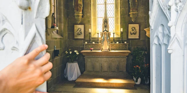 Chapelle Du Calvaire La Roche Derrien