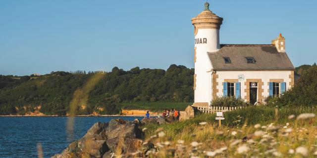 louannec-phare-de-nantouar.jpg