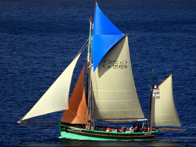 Voiles Et Traditions