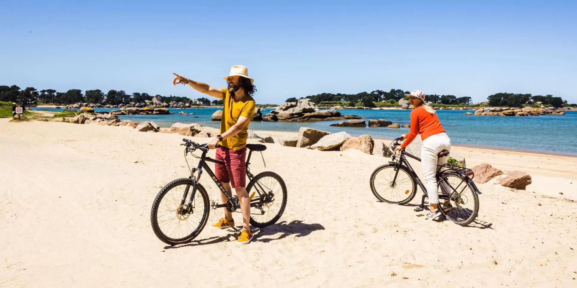 A vélo sur la Côte de Granit Rose - Trégastel