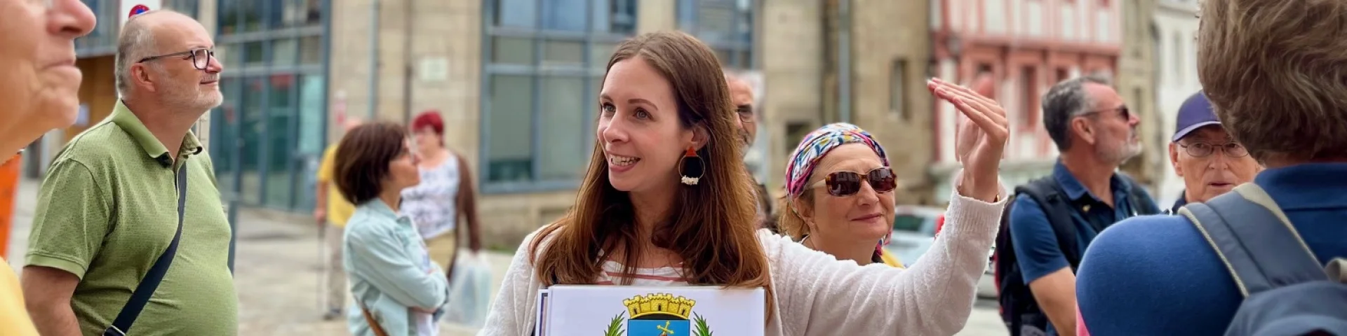 Visite guidée de Lannion par Ella - Guide conférencière