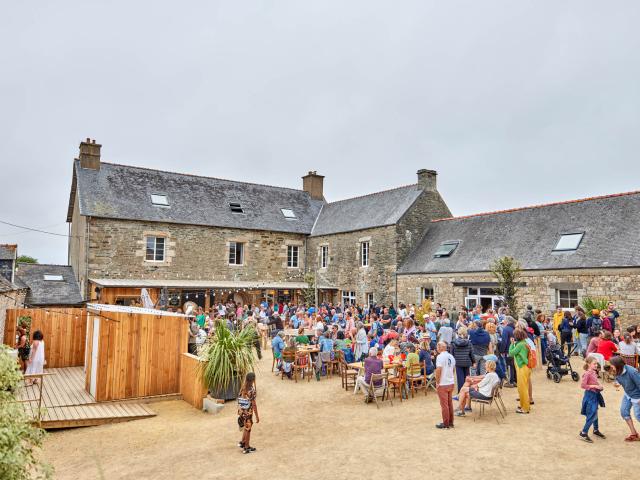 La Grange Vadrouille, Plestin les Grèves