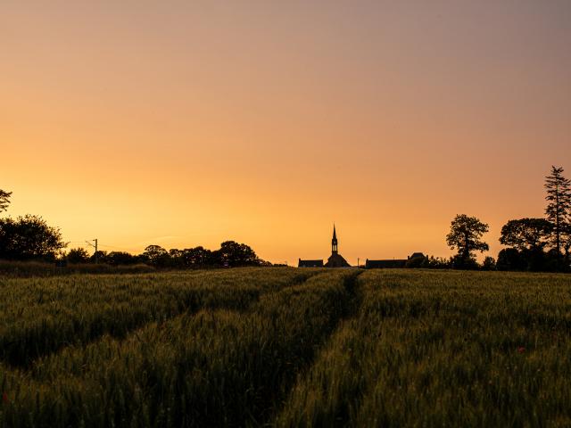 Chapelle De Kerauzern