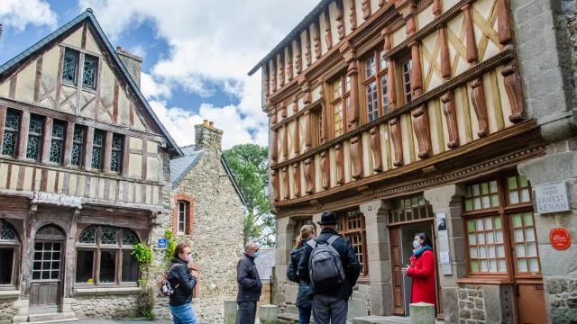 Guided tour ©Ella Fournier (1)