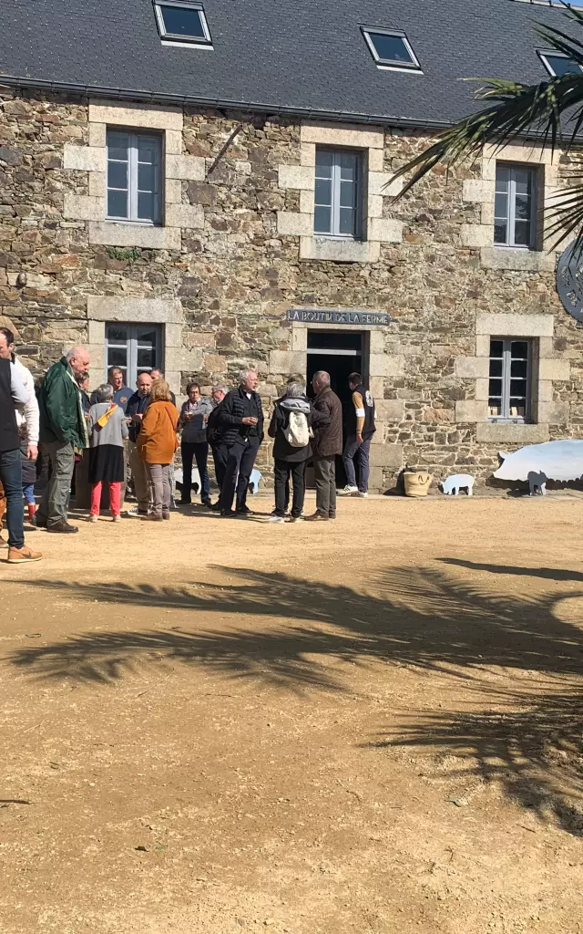 Visite commentée de la Ferme de Kernéan - Elevage porcin bio à Pleumeur-Bodou