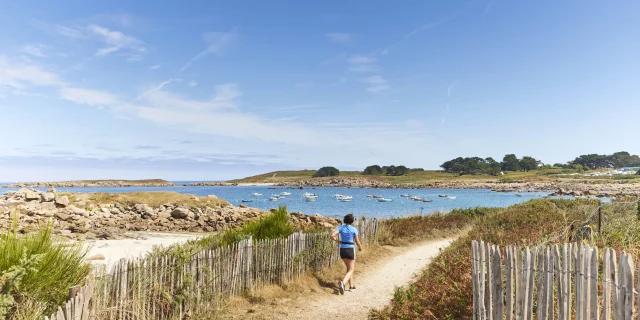 Trail sur le GR34 à Landrellec - Pleumeur-Bodou