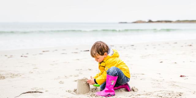 Plage De Trestel A Trevou Treguignec Child On The Beach