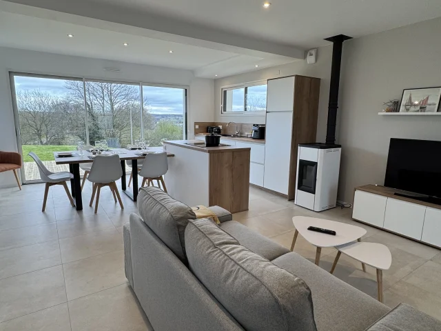 Les Trois Mats Salon Rotated