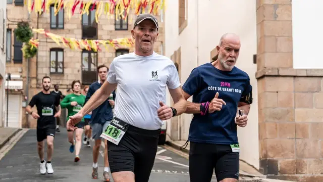 Des coureurs sur un course à pied à Lannion