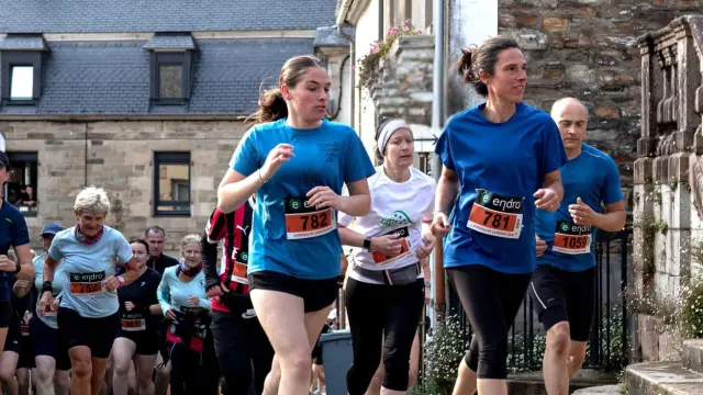 Des coureurs sur un course à pied à Lannion