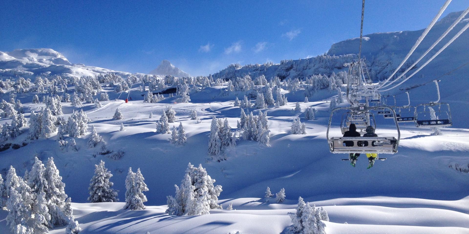 Ski avec vue La Pierre SaintMartin, Site officiel, station de ski et de montagne dans les Ski avec vue La Pierre SaintMartin, Site officiel, station de ski et de montagne dans les