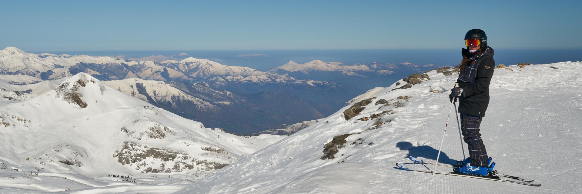 Pause avec vue sur les pistes de La Pierre St-Martin (Pyrénées béarnaises)