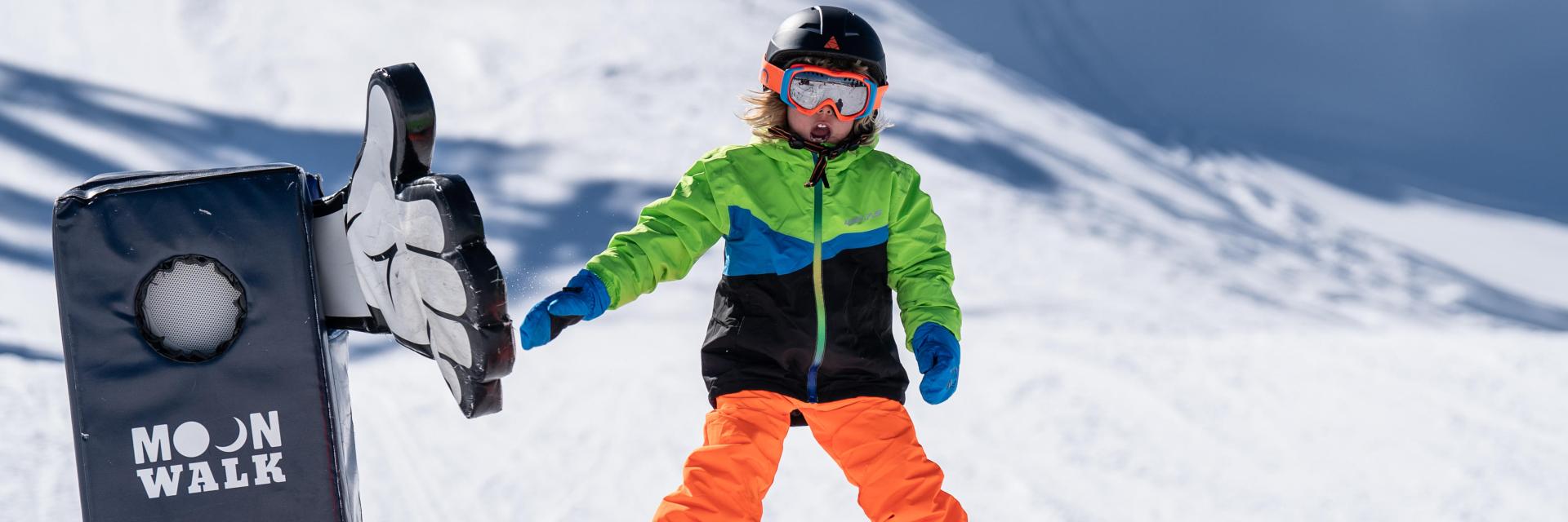 La piste bleue ludique de La Pierre Saint-Martin est accessible aux skieurs débutants