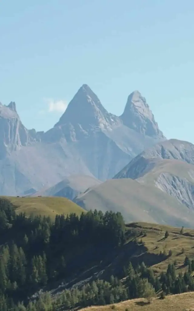 Les Aiguilkes Darves En Ete Min Edited 2048x1152 2