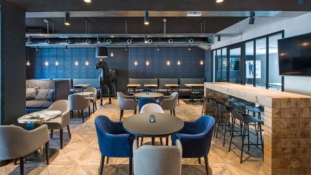 IBIS STYLES Laval Centre Gare