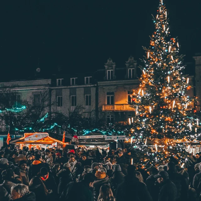 Marche Noel 2022 - francois Parmentier Laval Tourism