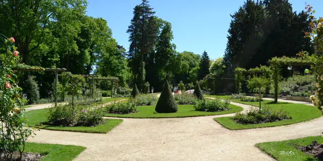 Jardin De La Perrine 10