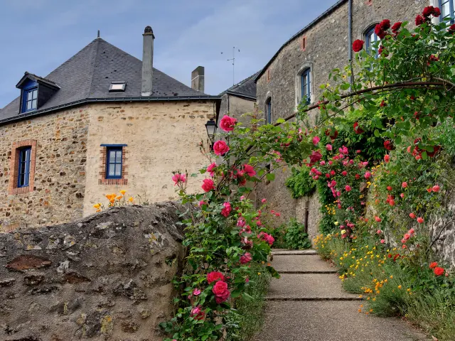 Parne Sur Roc 2007 D.vernier Petites Cites De Cara 7