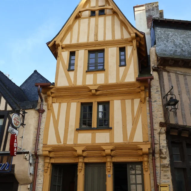 Instagram #lavaltourisme