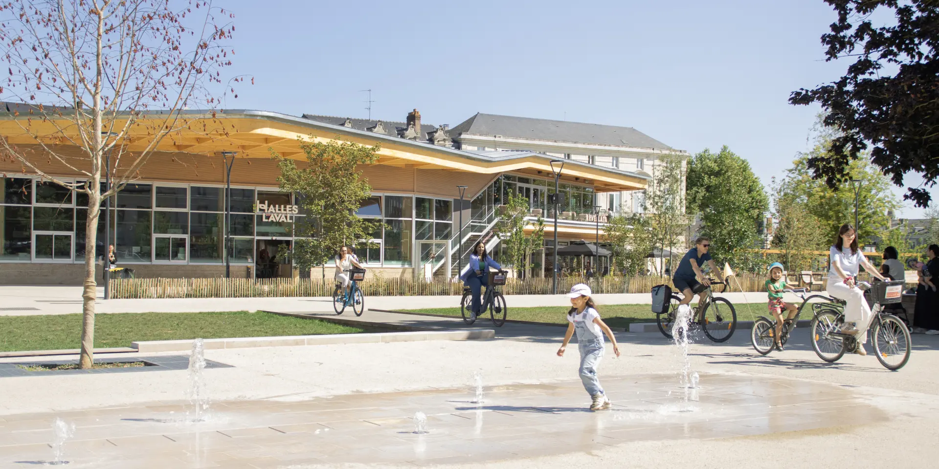 Halte Fluviale Velos052 Pcg Laval Tourisme