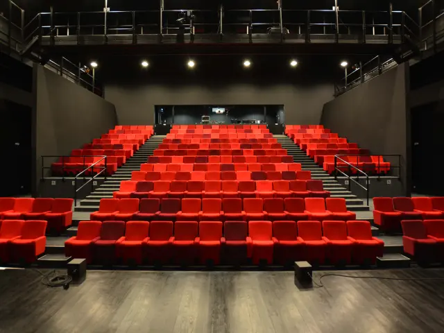 Les-3-Chenes_int-@Theatre-les-3-Chenes.jpg