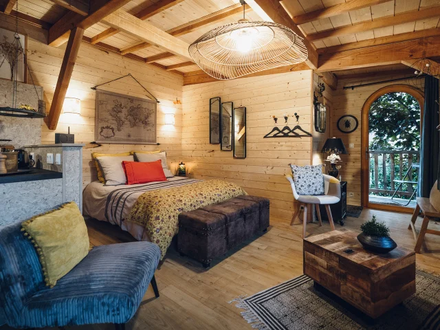La Cabane Du Bon Chemin Cp Mathieu Lassalle French Wanderers Mayenne Tourisme 7442