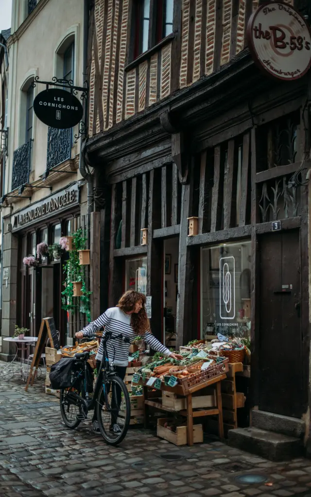 Velo A Laval Cp Hellolaroux Mayenne Tourisme 8687