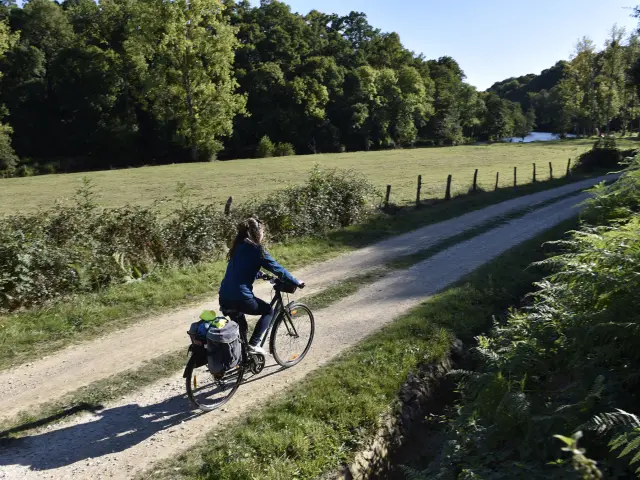 Randonnee Velo Itinerant Cp Pascal Beltrami Mayenne Tourisme 10002337