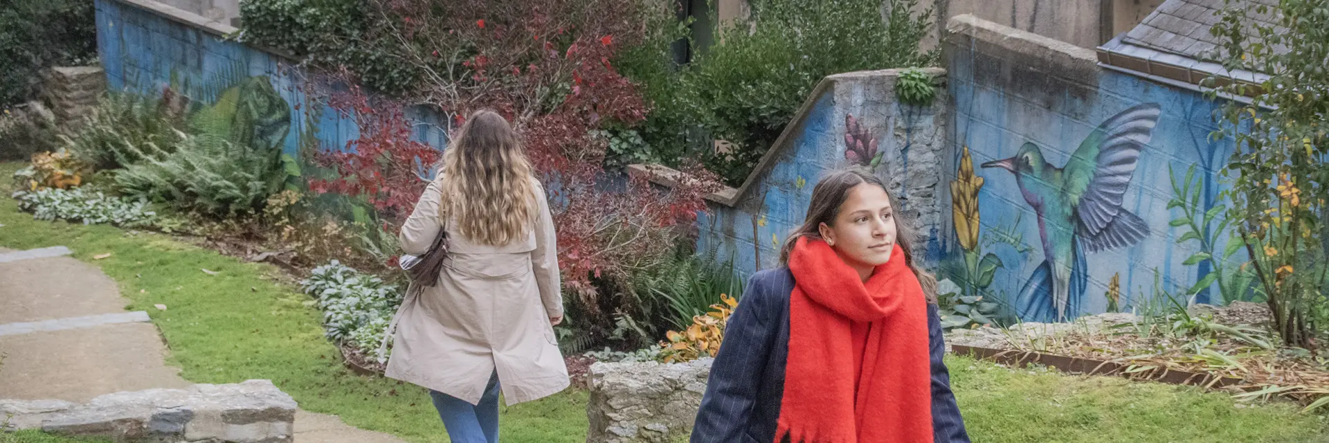 Promenade Charlotte d'Aragon.