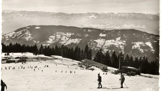 Editions André, Le Collet d'Allevard et le Massif de la Chartreuse, Après 1956, Collection La Galerie - Musée d’Allevard-les-Bains,