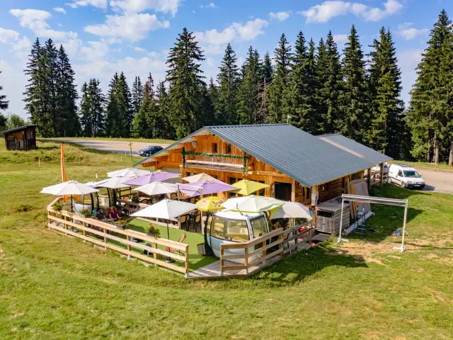 Restaurant au Collet, été 2021 par Michael Mollier