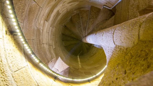 Escalier de la tour de Cardaillac