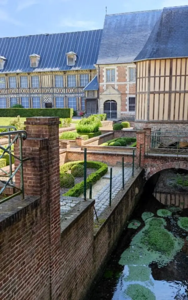 Cour intérieure Hôtel Dieu