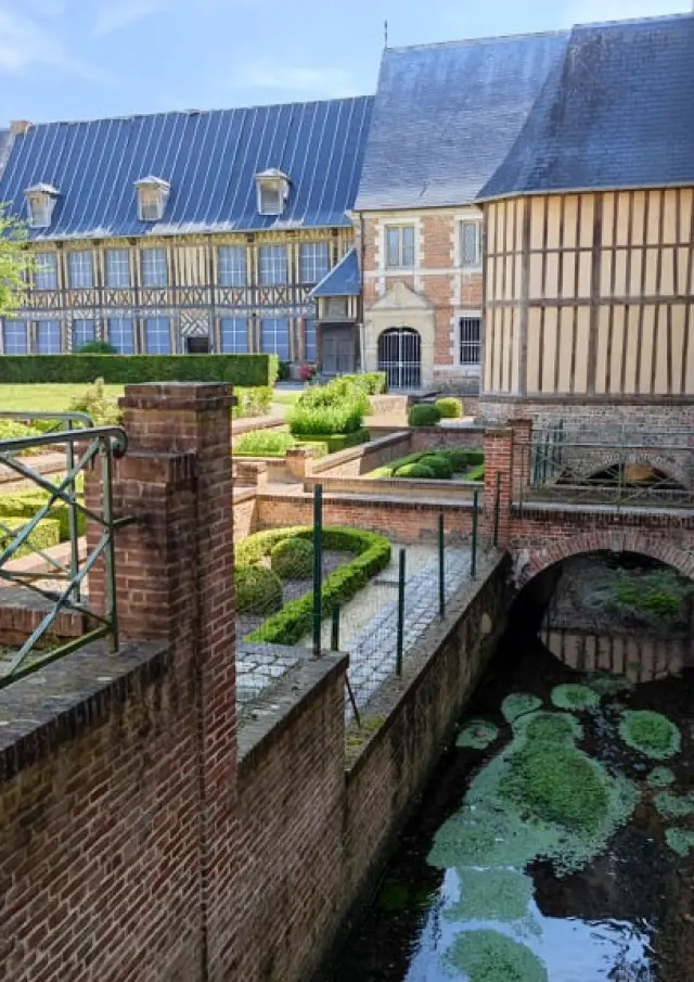 Cour intérieure Hôtel Dieu