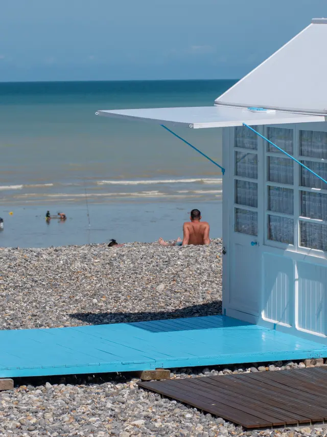 MERS-LES-BAINS_Plage-et-cabines_03.jpeg