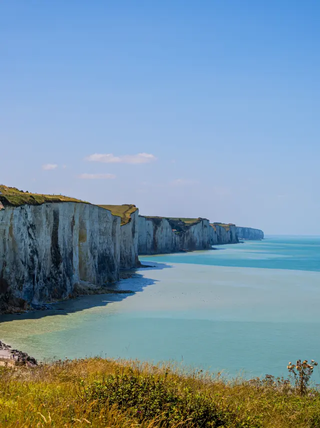 Vue sur la mer et la plage du haut des falaises de Ault