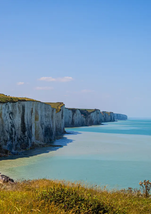 Vue sur la mer et la plage du haut des falaises de Ault