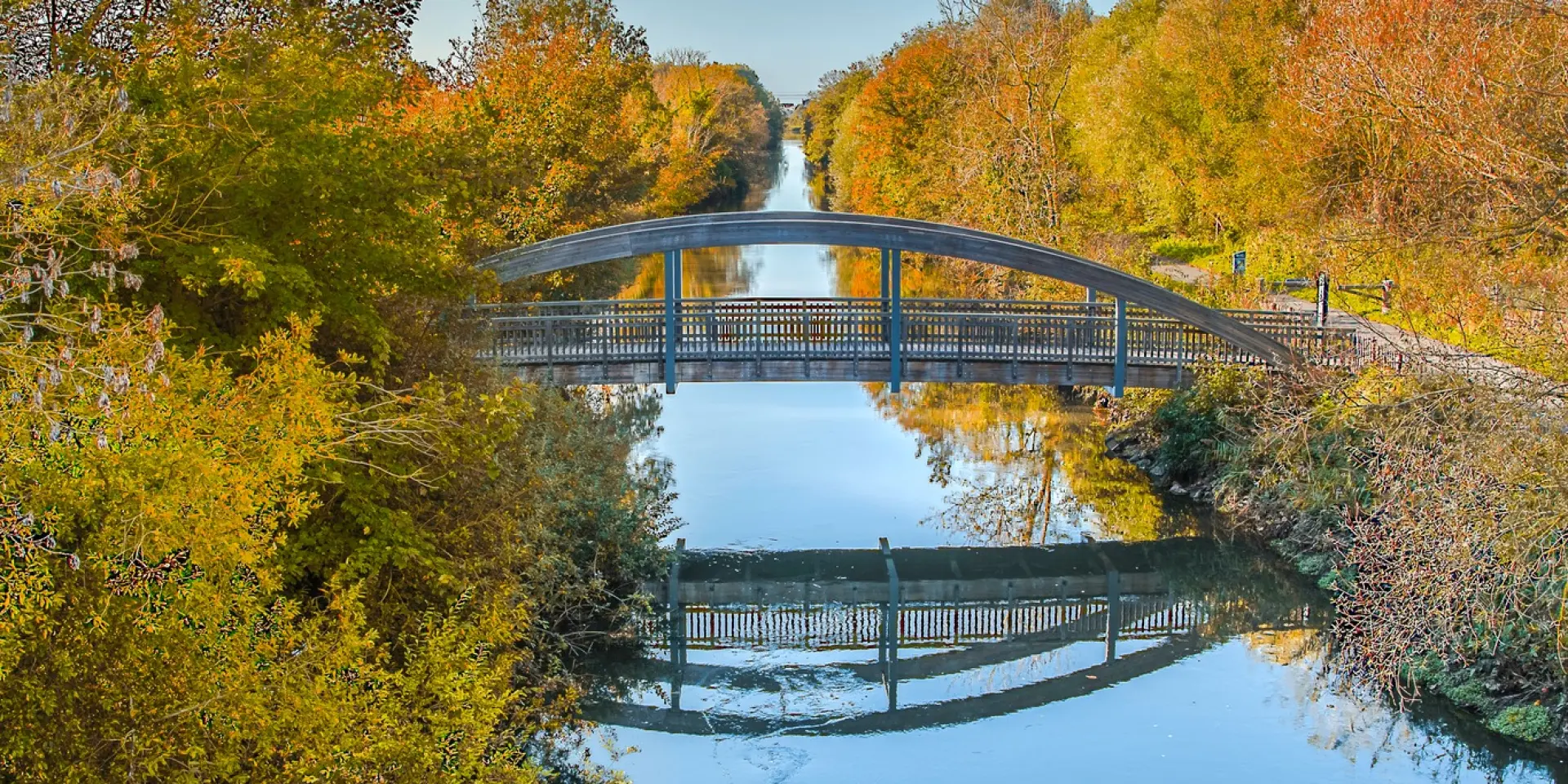 Le Treport Chemin Entre Verre Et Mer Automne D. Feron