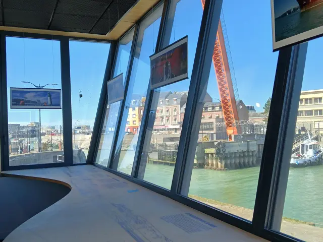 Le Tréport, Port Center