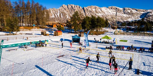 Hiver_Evenements_Open-de-Snow-Volley-©OT-Le-Devoluy-31-12-2021-6.jpg