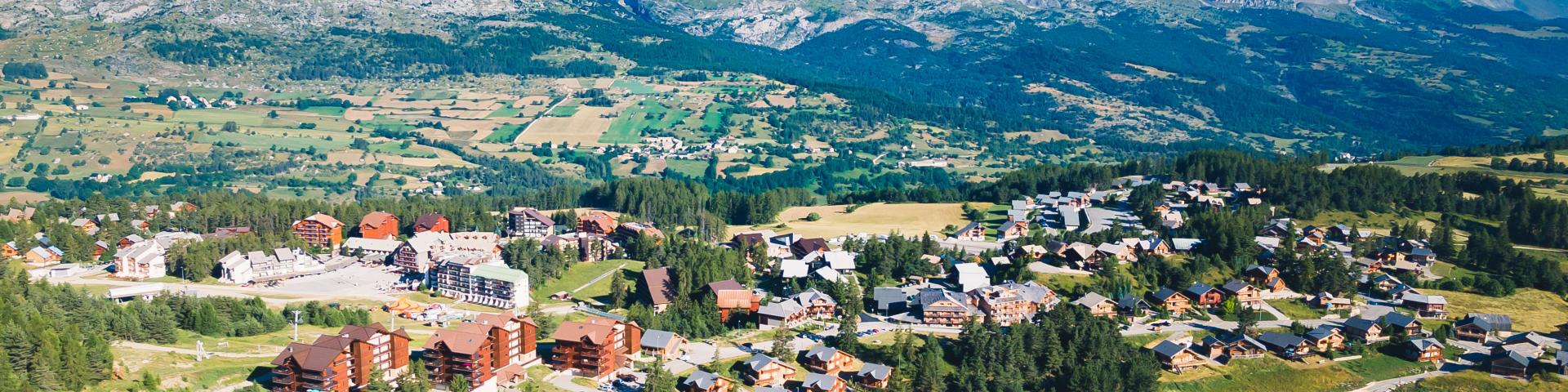 Summer_Stations Villages_La Joue du Loup ©OT Le Dévoluy 22 07 2021_drone-2
