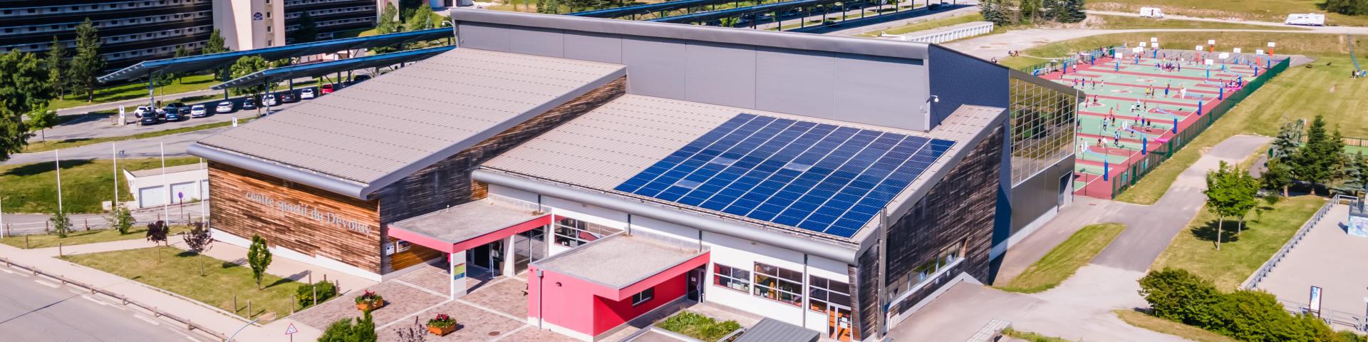 Zomer_Infrastructuren_Sportcentrum ©OT Le Dévoluy 23 07 2021_drone-3