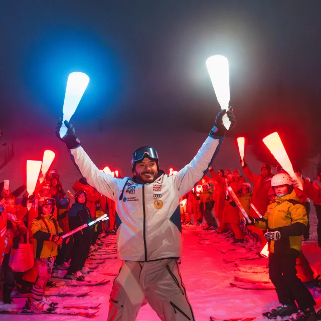 Cyprien Sarrazin lors de la descente au flambeau de la Joue du Loup, dans le Dévoluy